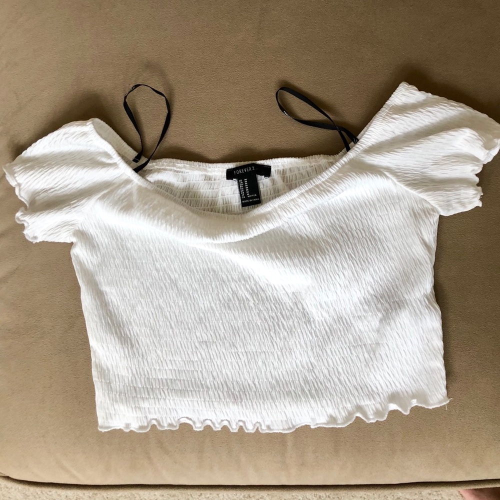 White crop top size M NWOT